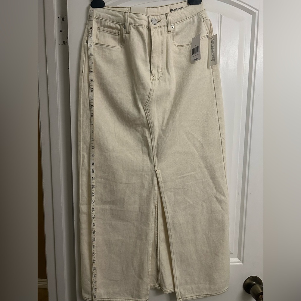 BlankNYC Off-White/Creme Midi Skirt NWT Size 26 High Rise Slit